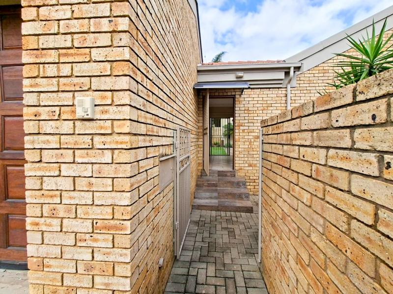 3 Bedroom Property for Sale in Amberfield Glen Gauteng