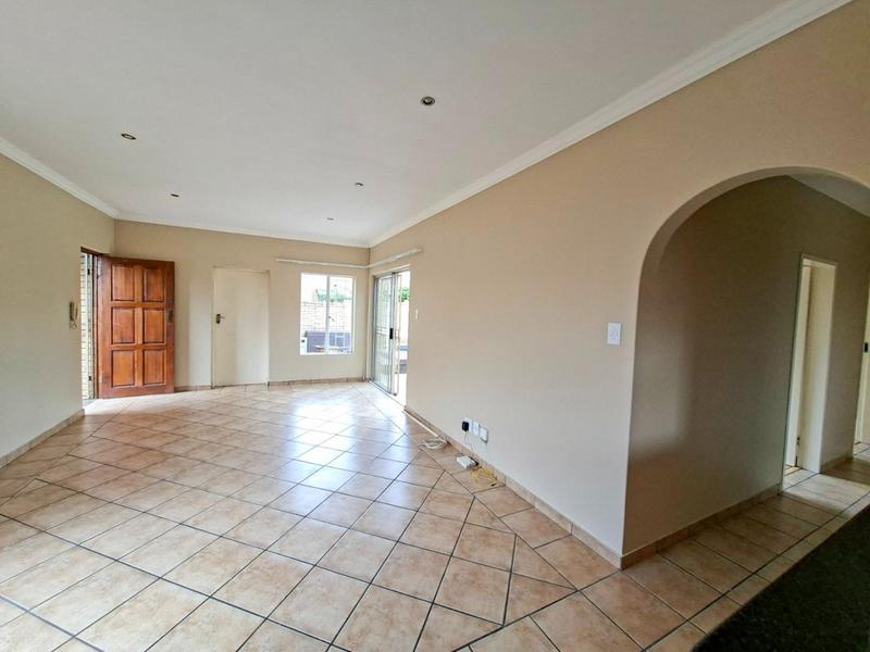 3 Bedroom Property for Sale in Amberfield Glen Gauteng
