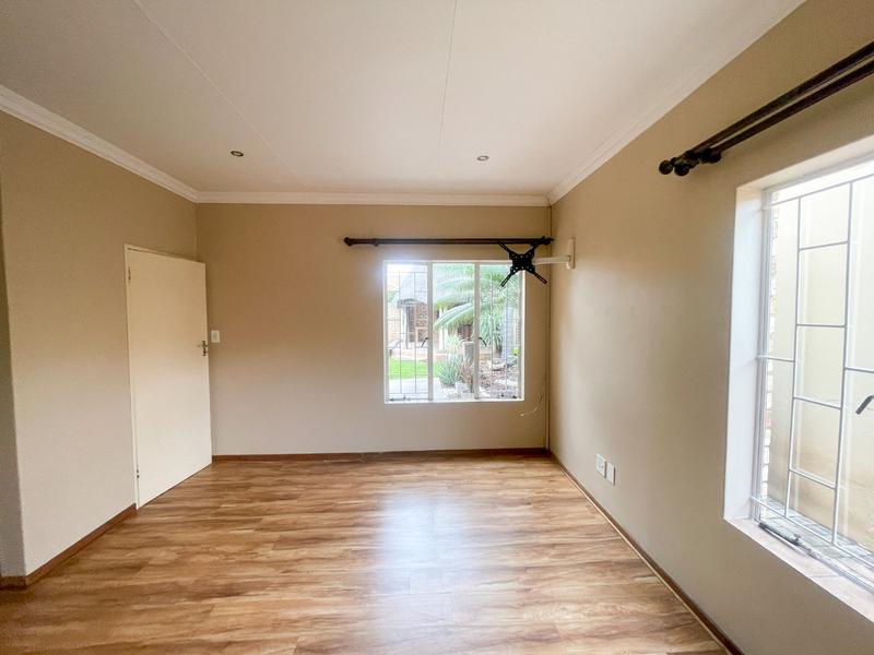 3 Bedroom Property for Sale in Amberfield Glen Gauteng