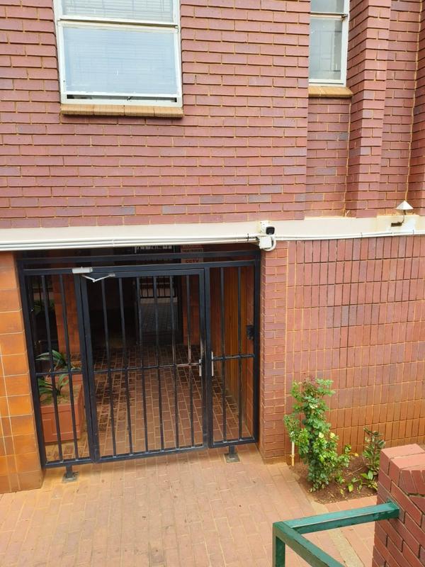 2 Bedroom Property for Sale in Wonderboom South Gauteng