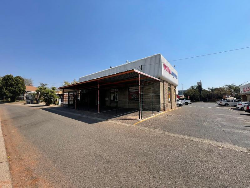 To Let commercial Property for Rent in Zwartkop Gauteng