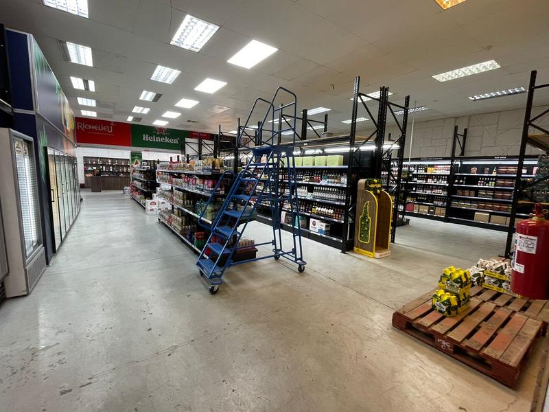 To Let commercial Property for Rent in Zwartkop Gauteng
