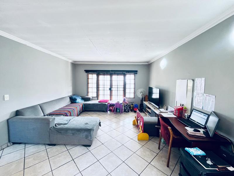 2 Bedroom Property for Sale in Doornpoort Gauteng