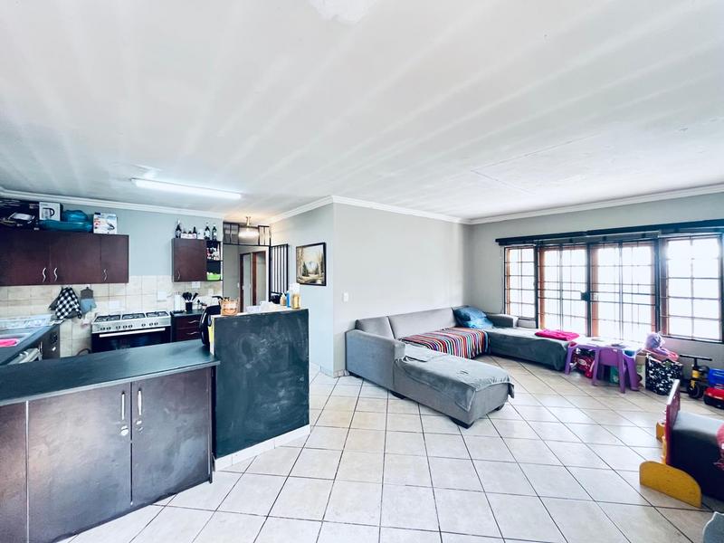 2 Bedroom Property for Sale in Doornpoort Gauteng