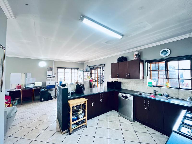 2 Bedroom Property for Sale in Doornpoort Gauteng