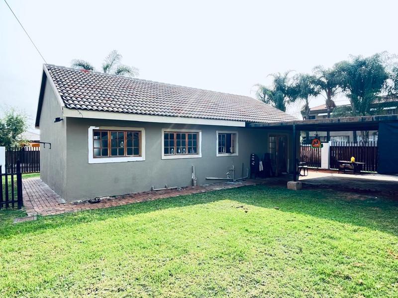 2 Bedroom Property for Sale in Doornpoort Gauteng