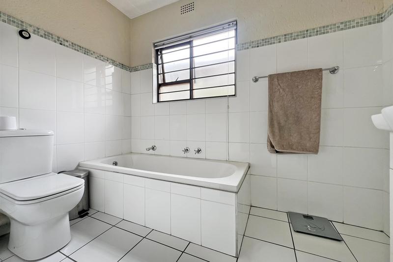 2 Bedroom Property for Sale in Morningside Gauteng
