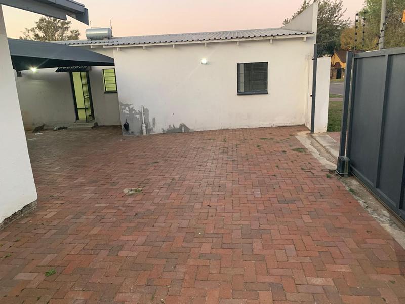 To Let 3 Bedroom Property for Rent in Edenvale Gauteng