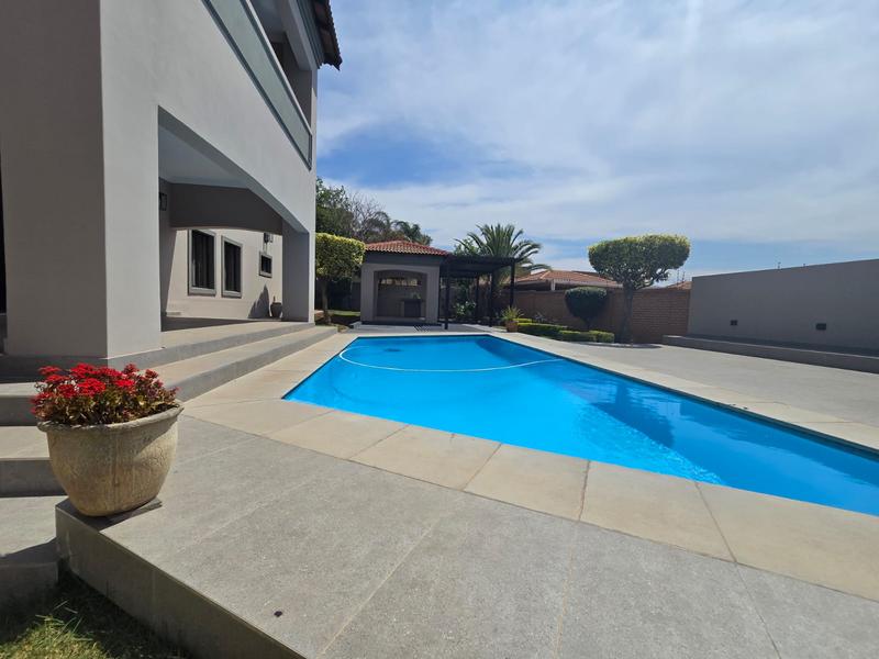 To Let 6 Bedroom Property for Rent in Waterkloof Ridge Gauteng