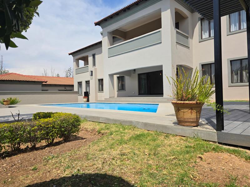 To Let 6 Bedroom Property for Rent in Waterkloof Ridge Gauteng