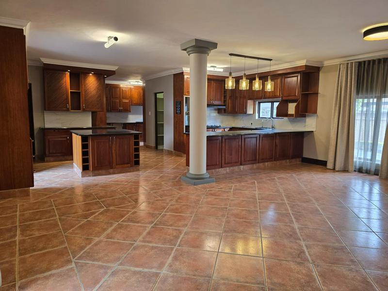 To Let 6 Bedroom Property for Rent in Waterkloof Ridge Gauteng