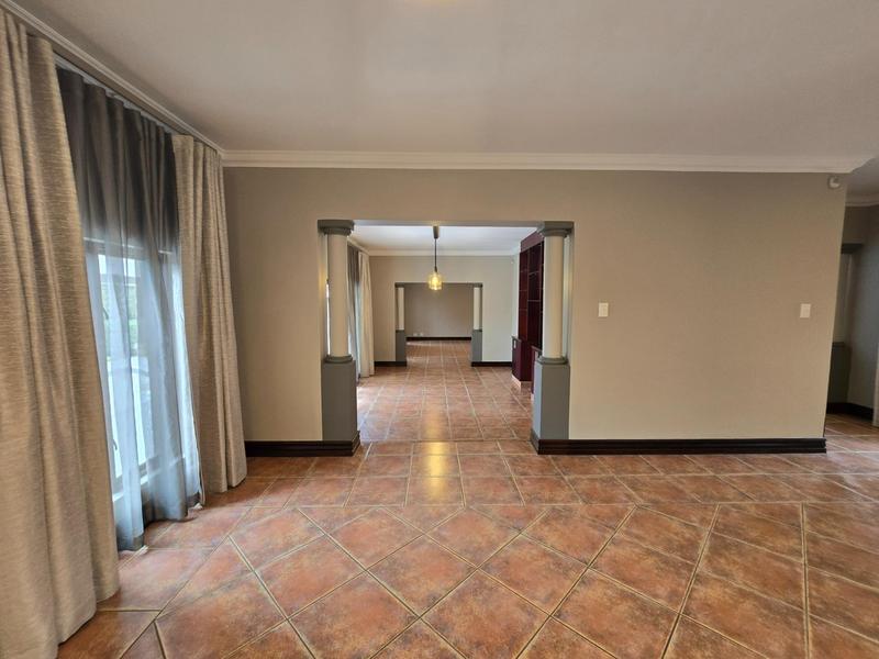 To Let 6 Bedroom Property for Rent in Waterkloof Ridge Gauteng