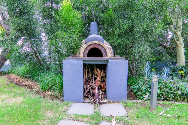 3 Bedroom Property for Sale in Copperleaf Estate Gauteng