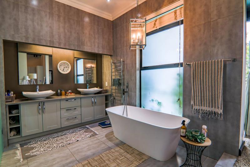3 Bedroom Property for Sale in Copperleaf Estate Gauteng