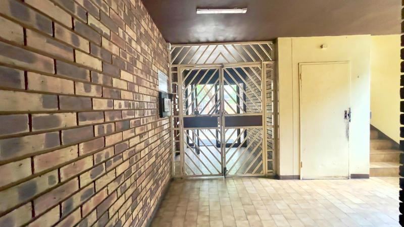 2 Bedroom Property for Sale in Sunnyside Gauteng