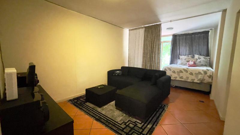 2 Bedroom Property for Sale in Sunnyside Gauteng