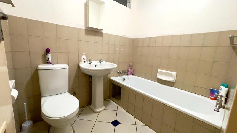 2 Bedroom Property for Sale in Sunnyside Gauteng