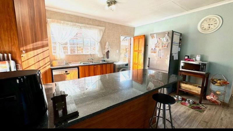 3 Bedroom Property for Sale in Amorosa Gauteng