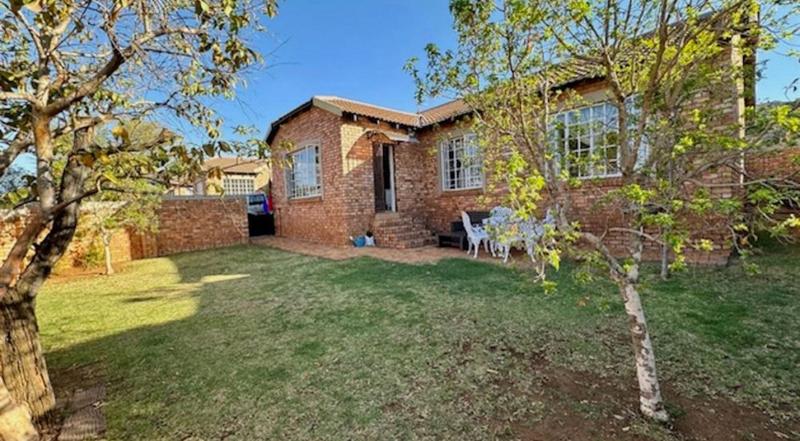 3 Bedroom Property for Sale in Amorosa Gauteng