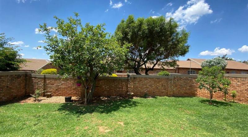 3 Bedroom Property for Sale in Amorosa Gauteng