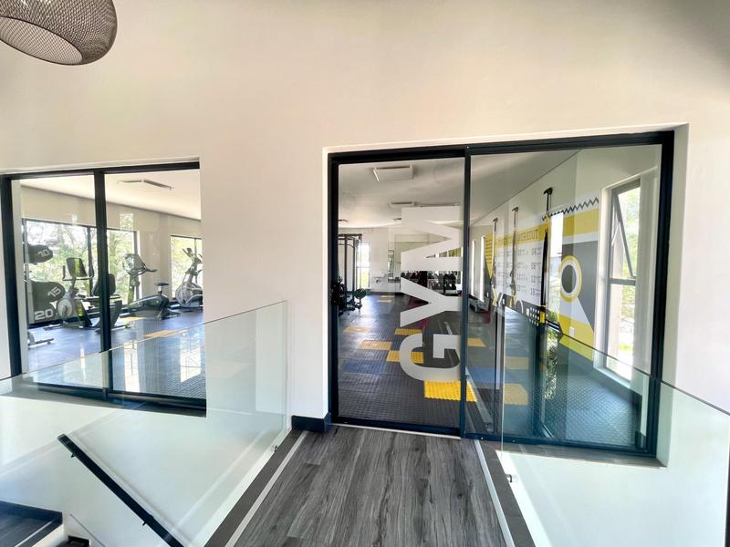 To Let 4 Bedroom Property for Rent in Crowthorne Gauteng