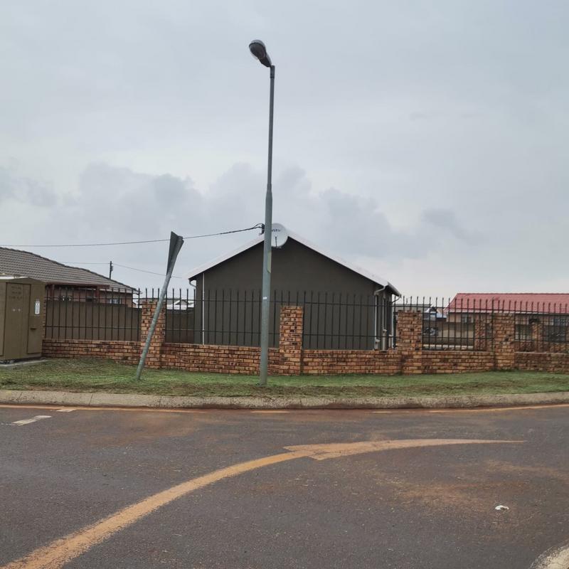 3 Bedroom Property for Sale in Savanna City Gauteng