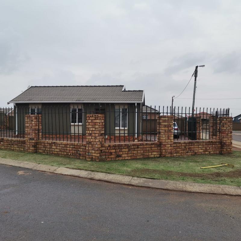 3 Bedroom Property for Sale in Savanna City Gauteng