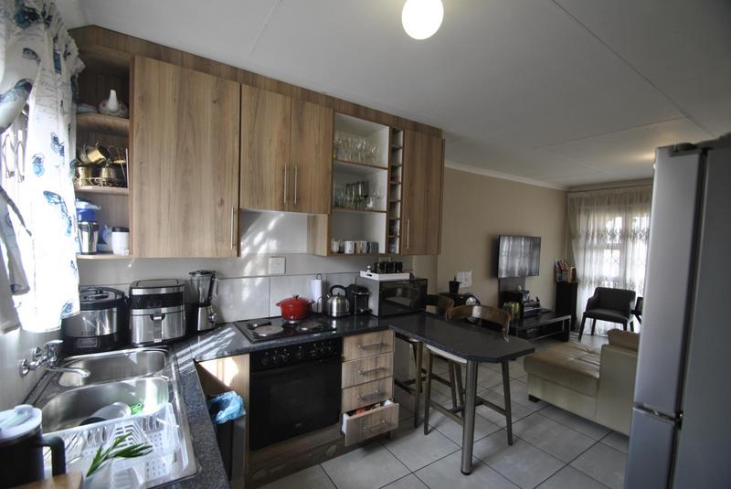 3 Bedroom Property for Sale in Dawn Park Gauteng