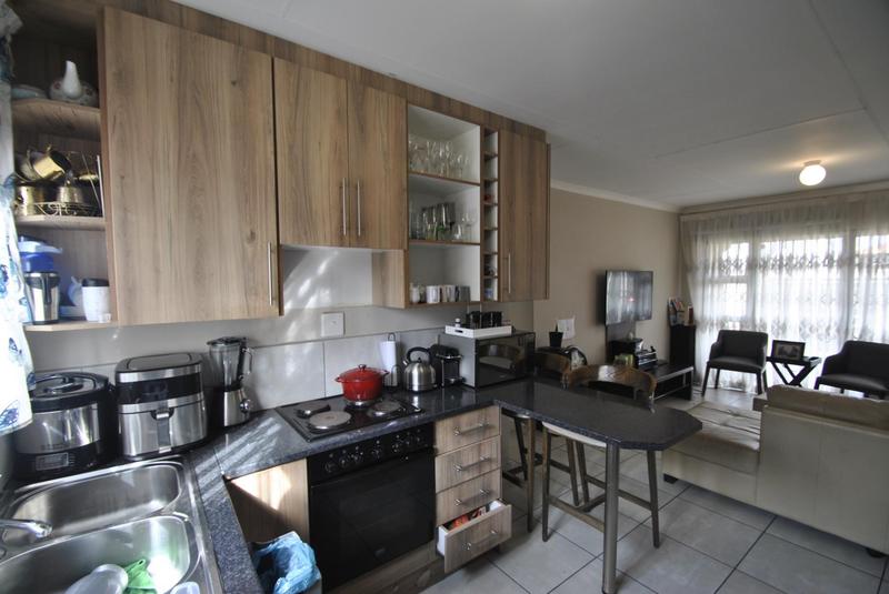 3 Bedroom Property for Sale in Dawn Park Gauteng
