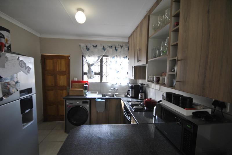 3 Bedroom Property for Sale in Dawn Park Gauteng