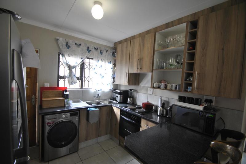 3 Bedroom Property for Sale in Dawn Park Gauteng