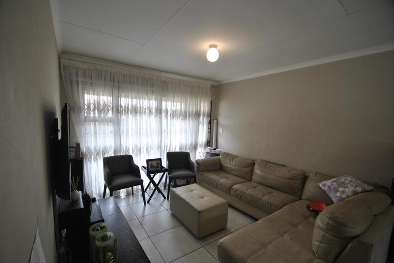 3 Bedroom Property for Sale in Dawn Park Gauteng