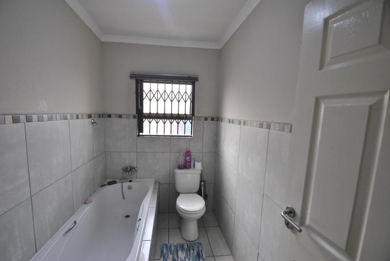3 Bedroom Property for Sale in Dawn Park Gauteng