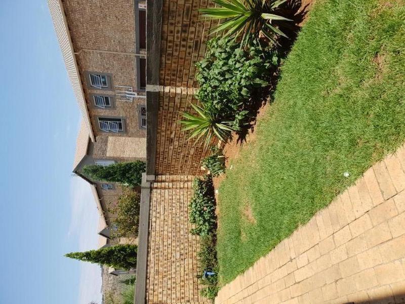 3 Bedroom Property for Sale in Wilgeheuwel Gauteng