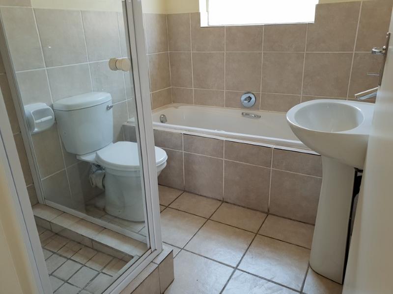 3 Bedroom Property for Sale in Wilgeheuwel Gauteng