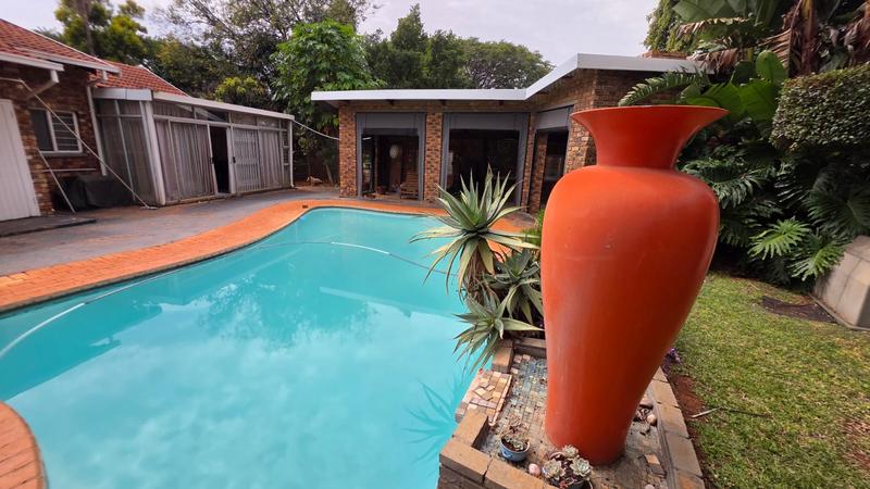 5 Bedroom Property for Sale in Doornpoort Gauteng