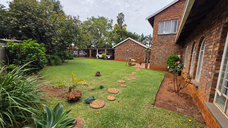 5 Bedroom Property for Sale in Doornpoort Gauteng