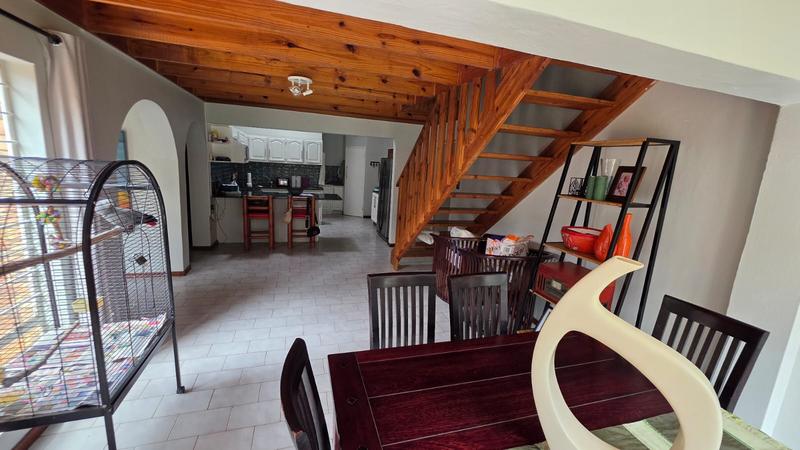 5 Bedroom Property for Sale in Doornpoort Gauteng