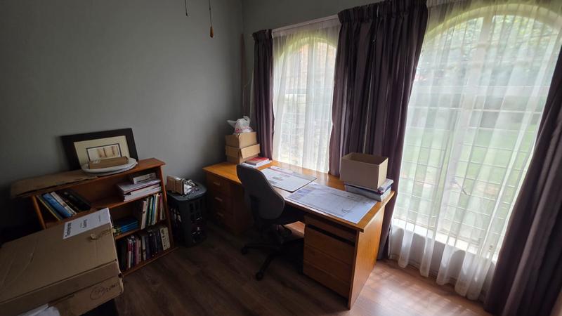 5 Bedroom Property for Sale in Doornpoort Gauteng