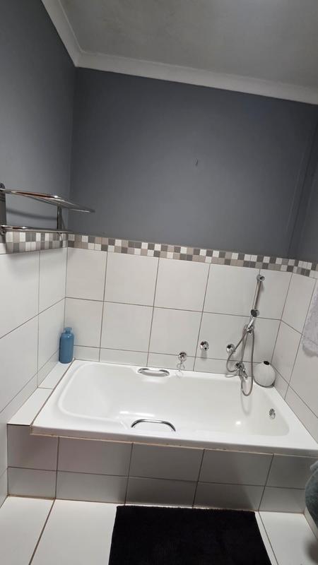 5 Bedroom Property for Sale in Doornpoort Gauteng