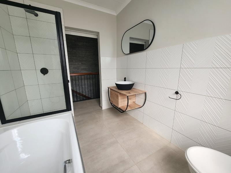 3 Bedroom Property for Sale in Sinoville Gauteng