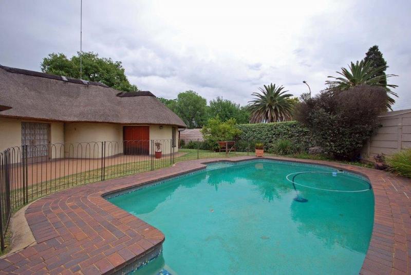 4 Bedroom Property for Sale in Brackendowns Gauteng