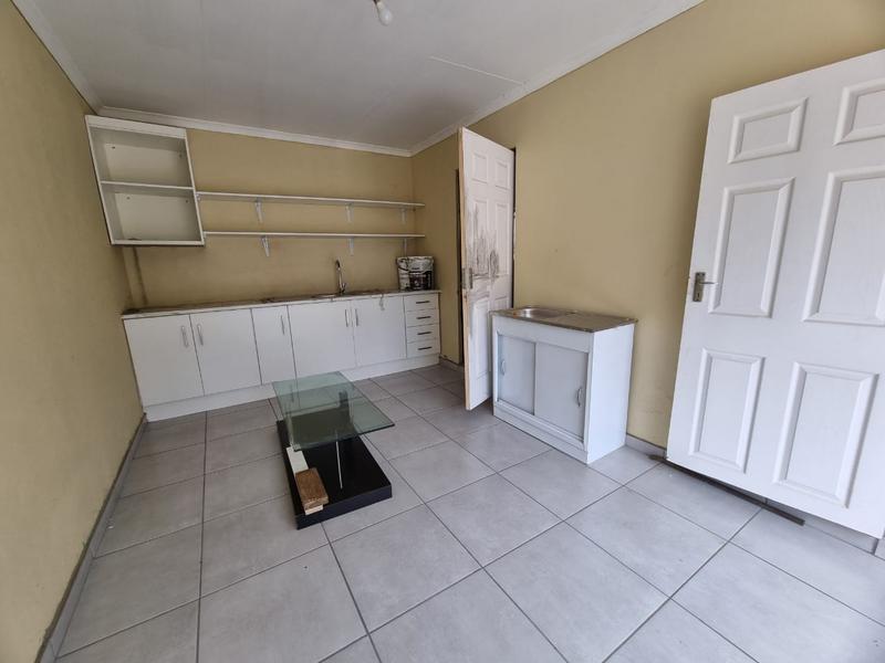 3 Bedroom Property for Sale in General Albertspark Gauteng