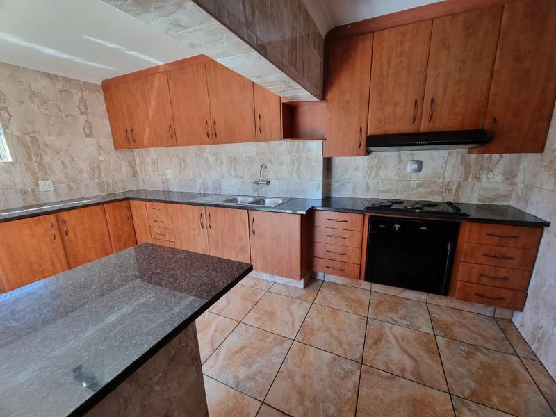 3 Bedroom Property for Sale in General Albertspark Gauteng