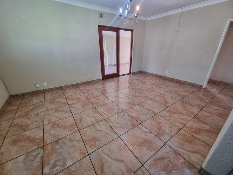 3 Bedroom Property for Sale in General Albertspark Gauteng