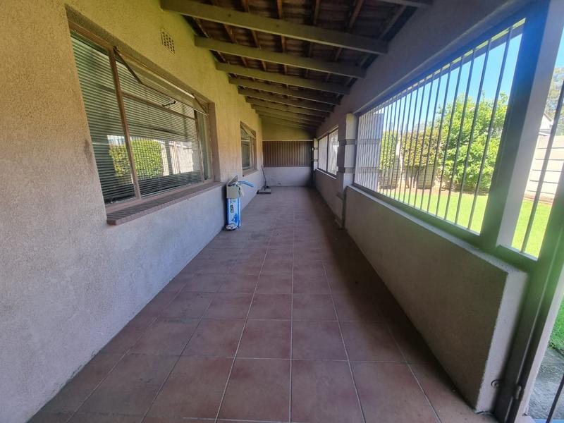 3 Bedroom Property for Sale in General Albertspark Gauteng