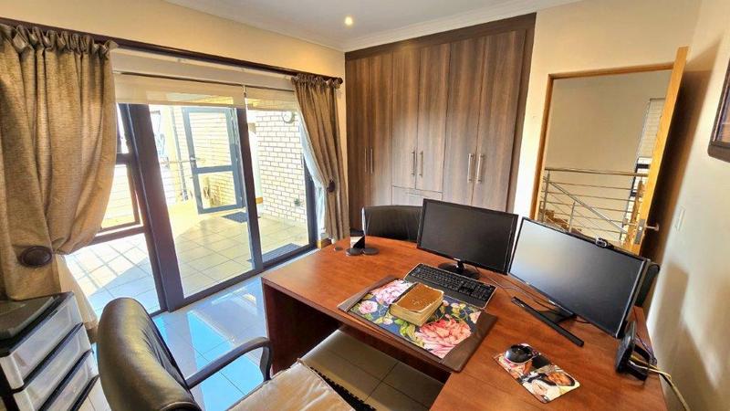 3 Bedroom Property for Sale in Meyersdal Gauteng