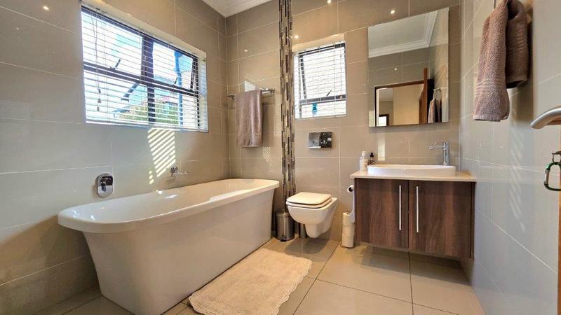 3 Bedroom Property for Sale in Meyersdal Gauteng