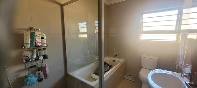 3 Bedroom Property for Sale in New Redruth Gauteng