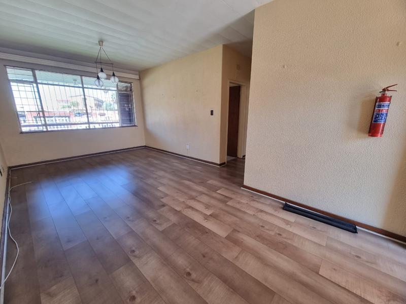 1 Bedroom Property for Sale in New Redruth Gauteng